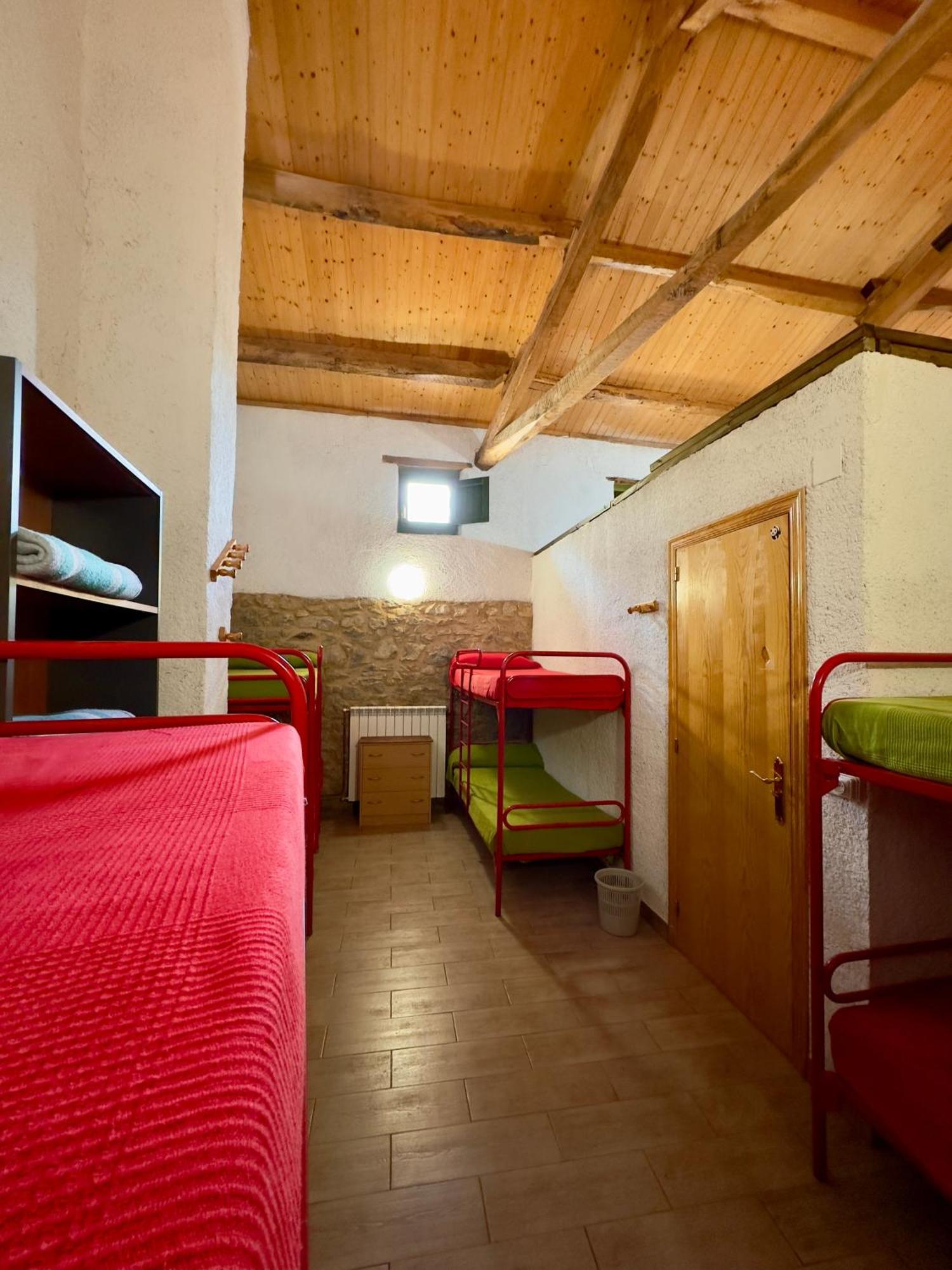 Albergue Valle De Arbas Cubillas de Arbas Екстериор снимка