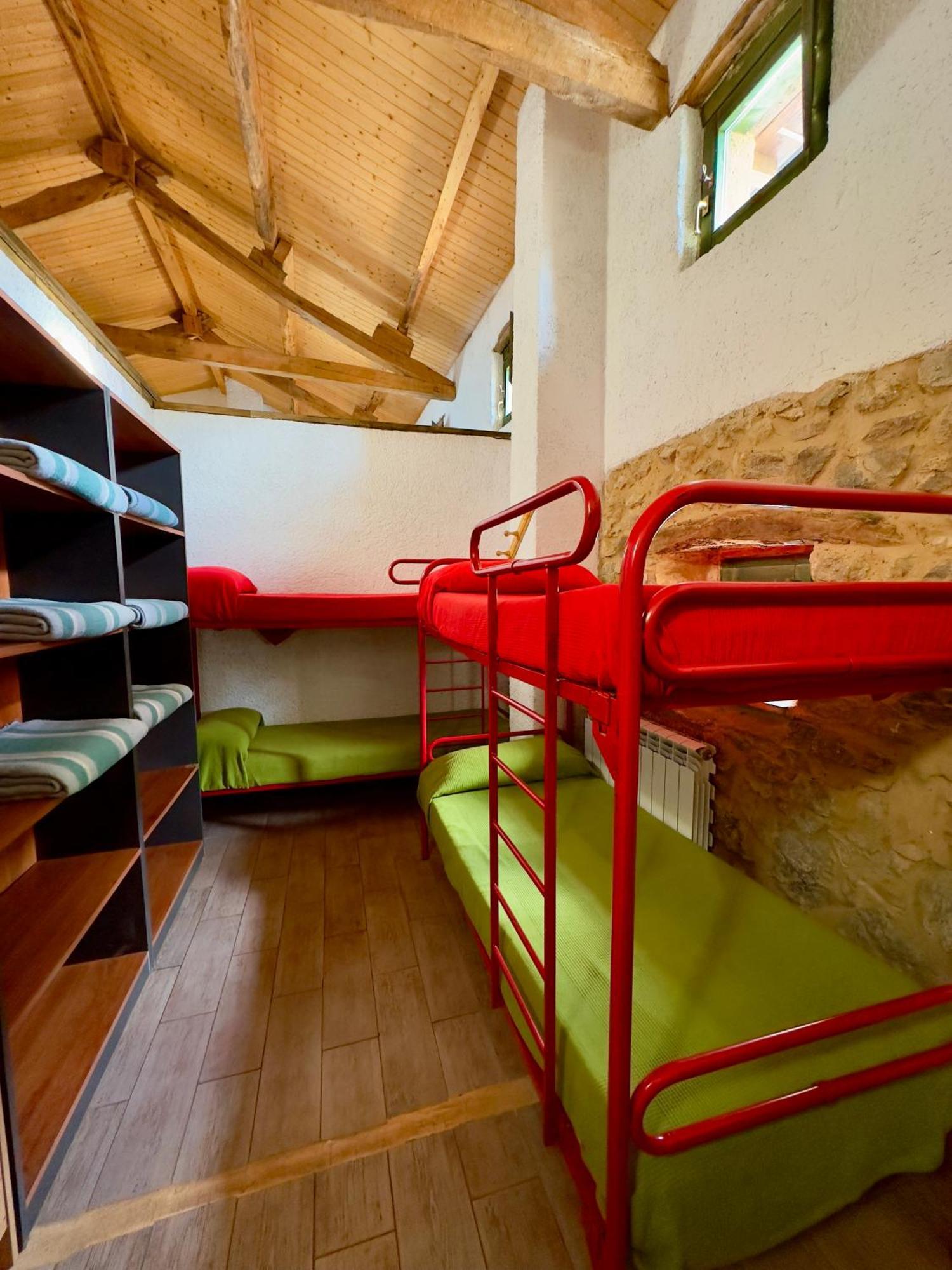 Albergue Valle De Arbas Cubillas de Arbas Екстериор снимка