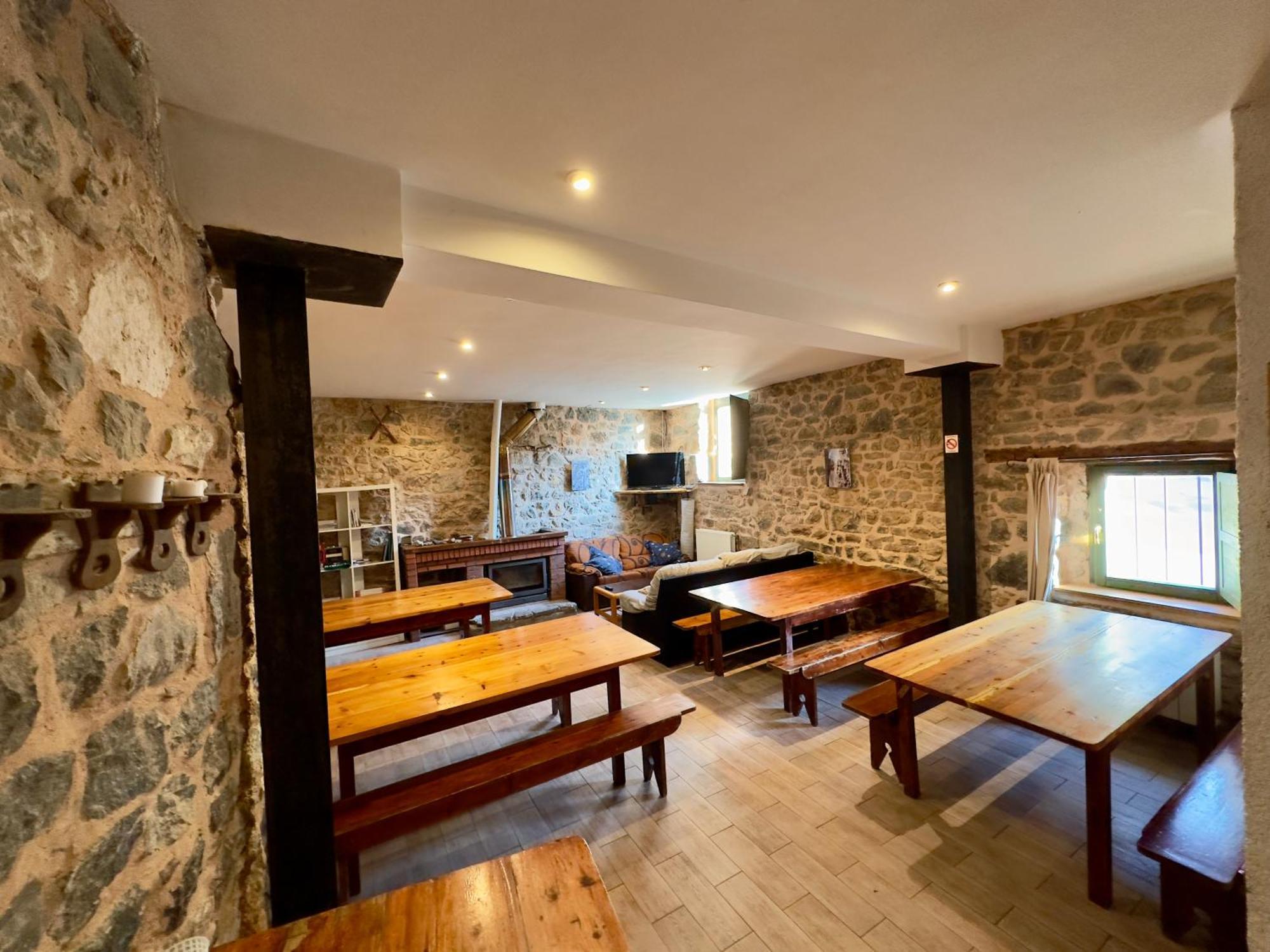 Albergue Valle De Arbas Cubillas de Arbas Екстериор снимка