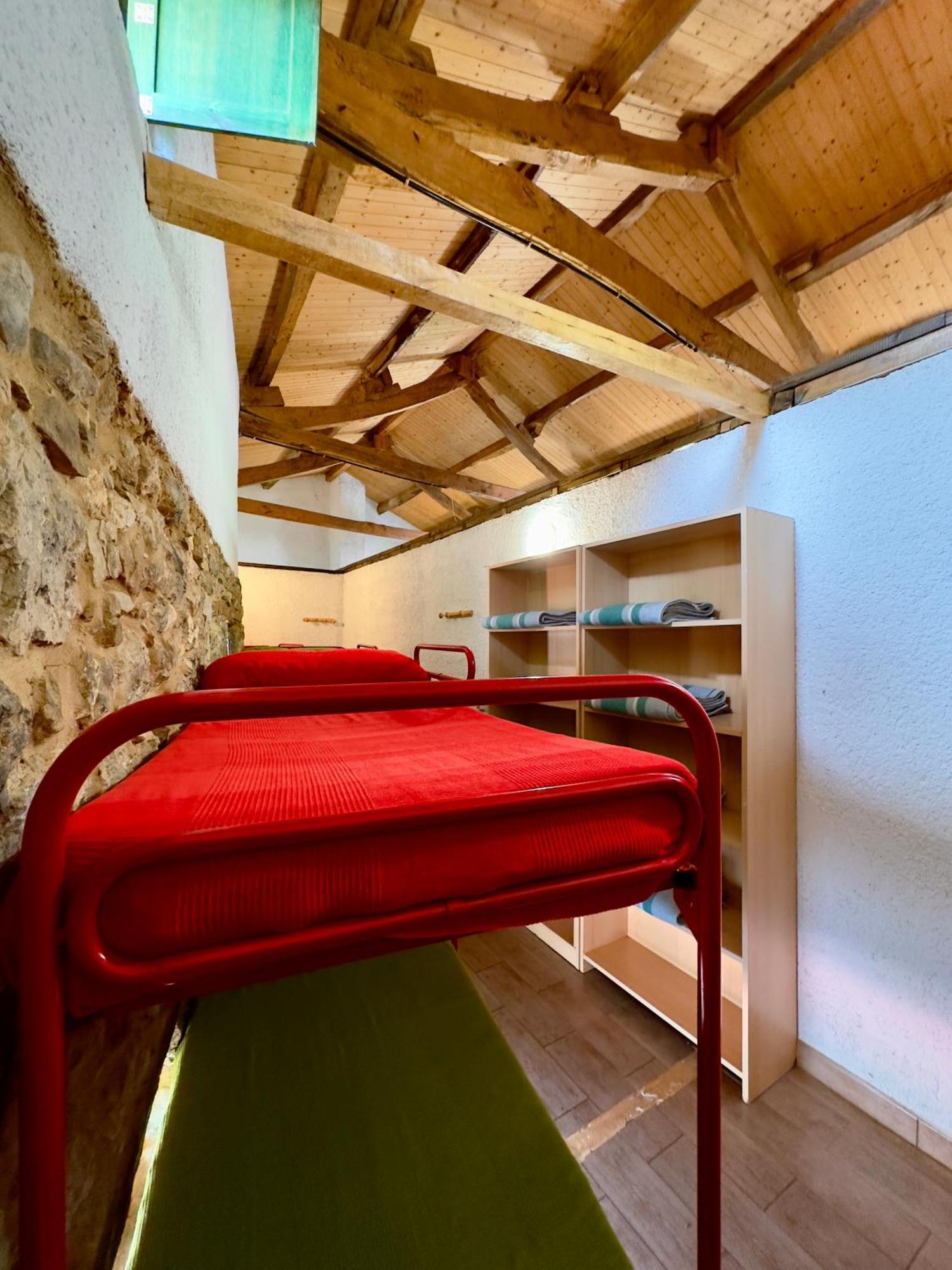 Albergue Valle De Arbas Cubillas de Arbas Екстериор снимка